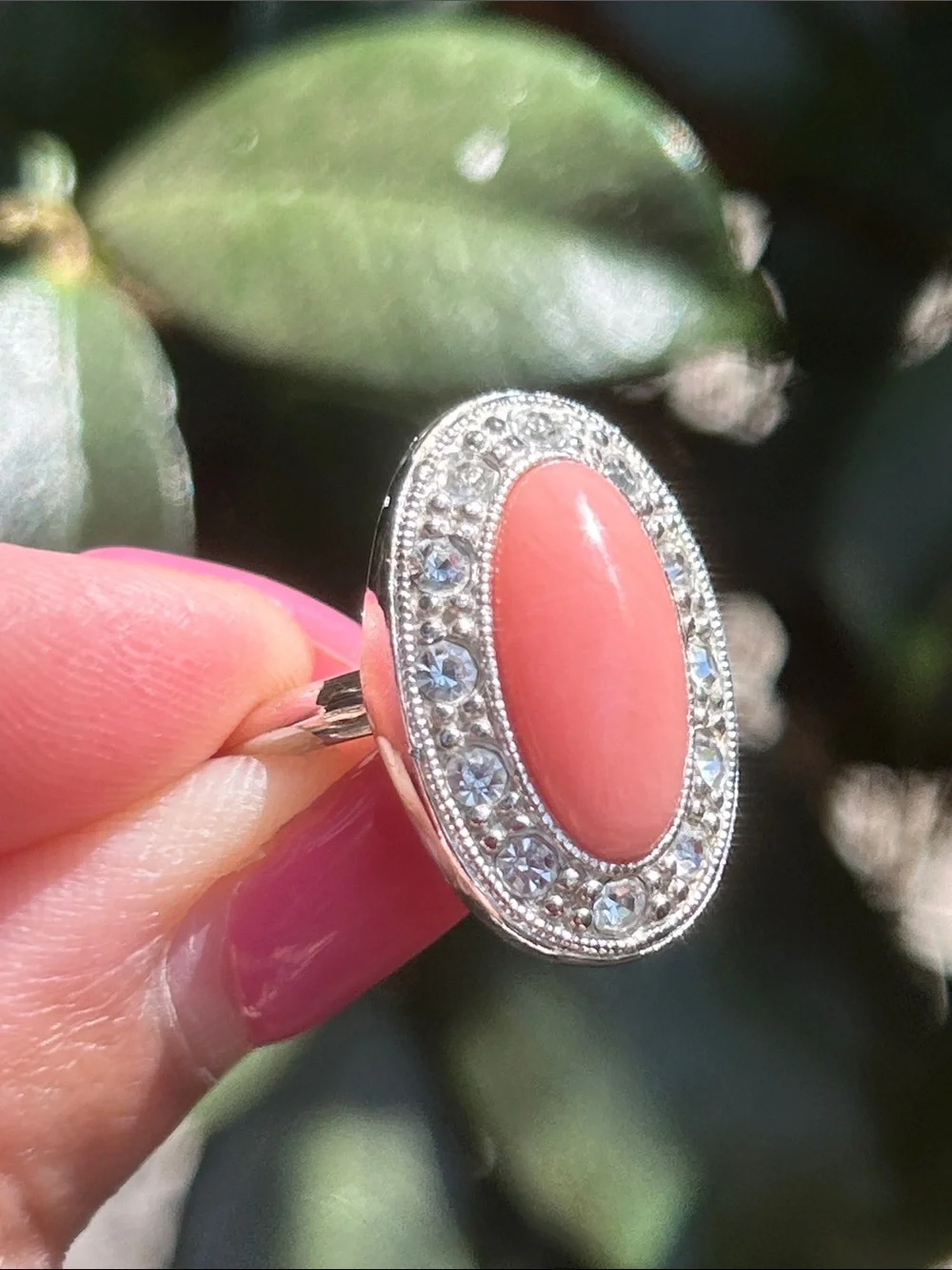 Vintage Avon “Pale Fire” Faux Coral Ring Size 6-7